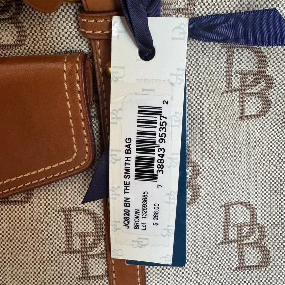 Dooney & Bourke reposhing this